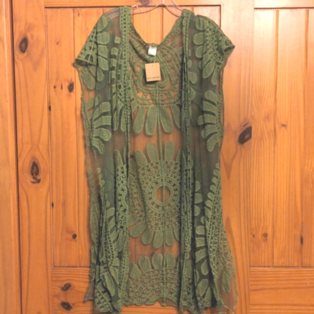 NWT Earthbound Festive Green Lace Kimono